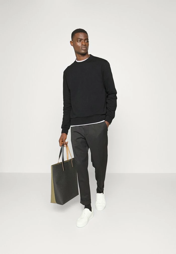 Filippa K GUSTAF - Sweatshirt - Black 4 Filippa K GUSTAF - Sweatshirt - Black - Image 2