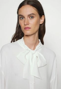 Filippa K AMELIA - Button-down Blouse - White Chalk 15 Filippa K AMELIA - Button-down Blouse - White Chalk -Filippa K shop 0982f01237844afb93700f75dd4787d3