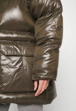 Filippa K HOODED PUFFER - Down Coat - Dark Fores -Filippa K shop 0c82d727a2f247b7a9f116a3af3ee74e