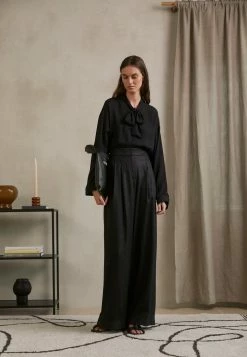 Filippa K AMELIA - Button-down Blouse - Black -Filippa K shop 0f1c270ee1b94868914a23f7920e743f