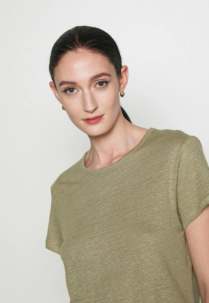 Filippa K HAZEL TEE - Basic T-shirt - Sage Green 6 Filippa K HAZEL TEE - Basic T-shirt - Sage Green - Image 4