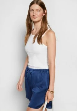 Filippa K EVIE - Shorts - Royal Blue -Filippa K shop 240f5e4c60ae42178210cf310aaf9b82