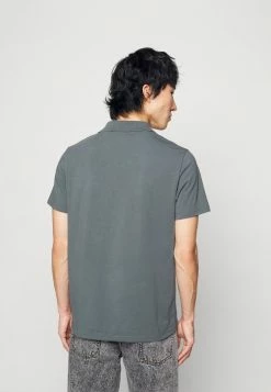 Filippa K Polo Shirt - Dusty Blue -Filippa K shop 2c4bd495df9a4acc9740f0771afff26c