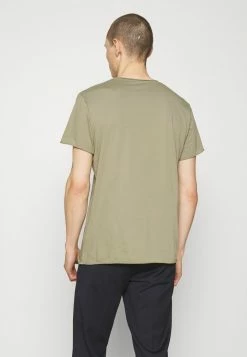 Filippa K ROLL NECK TEE - Basic T-shirt - Sage Green -Filippa K shop 30ddca3c7a8649b684ed1de93c1f6482