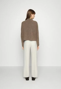 Filippa K HUTTON TROUSER - Trousers - Ivory 10 Filippa K HUTTON TROUSER - Trousers - Ivory -Filippa K shop 41dc7971283a436f8f2852346c07b90a