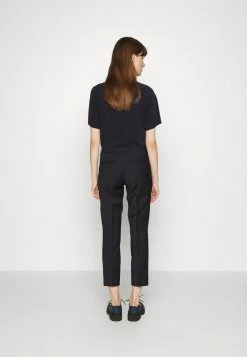 Filippa K LUISA - Trousers - Dark Navy -Filippa K shop 4643a35c0b3d4d2ba2d2187b4a2e8332