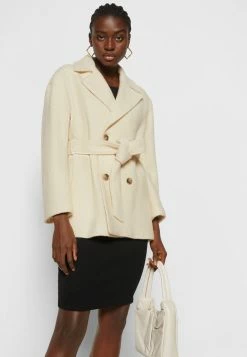 Filippa K KELSEY COAT - Classic Coat - Ivory 13 Filippa K KELSEY COAT - Classic Coat - Ivory -Filippa K shop 4a9c3053b2774481985057122f6a2b91