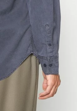 Filippa K ZACHARY SHIRT - Shirt - Storm Blue 15 Filippa K ZACHARY SHIRT - Shirt - Storm Blue -Filippa K shop 54bc7bfc694d403aa67902ba8f96e50d