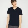 Filippa K V NECK TEE - Basic T-shirt - Navy -Filippa K shop 5f8b993a8e9c48f49853c15b2d1104ce