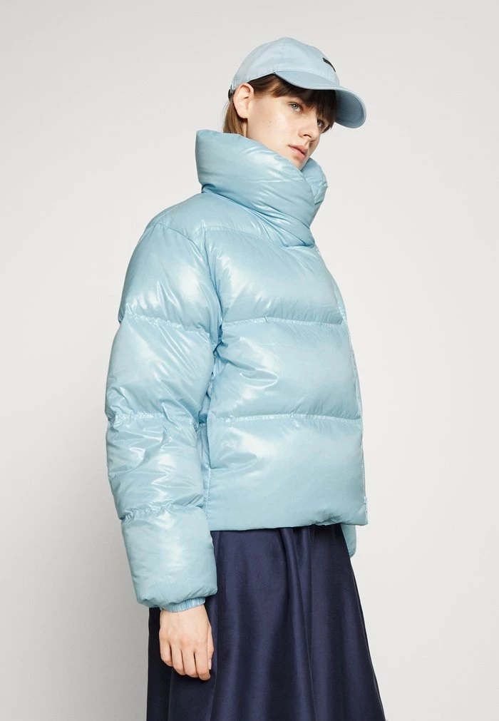 Filippa K GLOSS PUFFER JACKET - Down Jacket - Light Blue 6 Filippa K GLOSS PUFFER JACKET - Down Jacket - Light Blue - Image 4