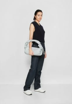 Filippa K NANCY VEST - Print T-shirt - Navy -Filippa K shop 68300667eca342cf8dab60dbc72c2475