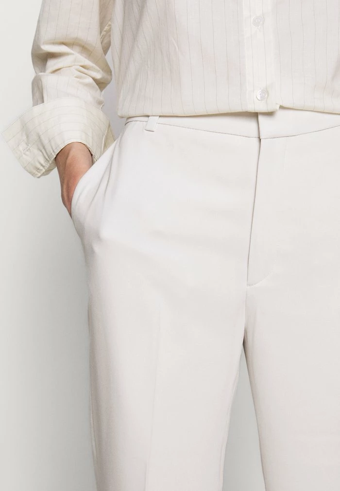 Filippa K HUTTON TROUSER - Trousers - Ivory 8 Filippa K HUTTON TROUSER - Trousers - Ivory - Image 6