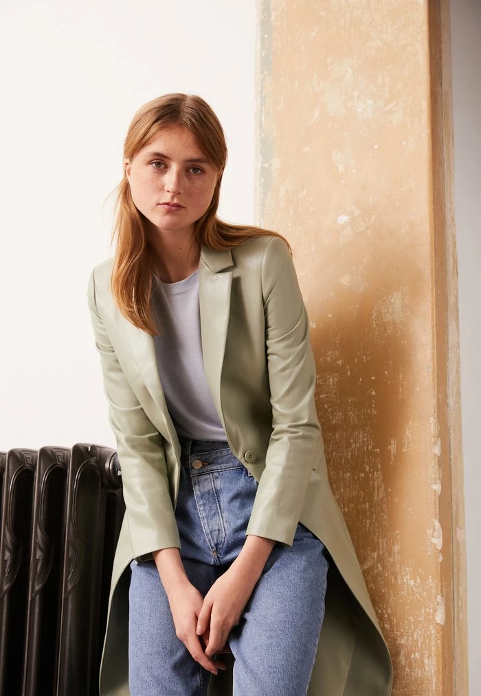 Filippa K ELENA TEE - Basic T-shirt - Cloud Blue 4 Filippa K ELENA TEE - Basic T-shirt - Cloud Blue - Image 2