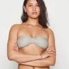 Filippa K PRINTED BANDEAU - Bikini Top - Beige -Filippa K shop 778c0089413448279805e1a50196bd63