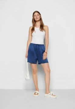 Filippa K EVIE - Shorts - Royal Blue -Filippa K shop 7ef7f01124a64c79b4edc50e62627cec