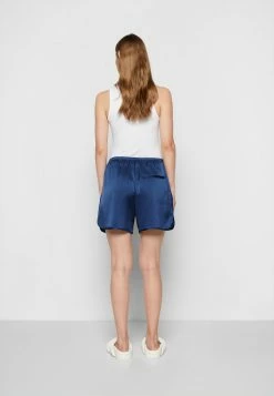 Filippa K EVIE - Shorts - Royal Blue -Filippa K shop 819e6b73b062480989eb7a895d7d8968