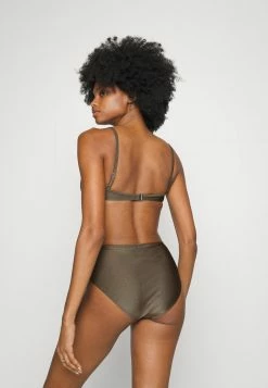 Filippa K SHIMMER UNDERWIRE - Bikini Top - Sand Beige 10 Filippa K SHIMMER UNDERWIRE - Bikini Top - Sand Beige -Filippa K shop 8622a22cb43347c29708c321be9ccb9f