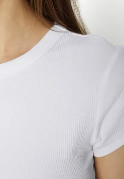 Filippa K TEE - Basic T-shirt - White -Filippa K shop 91f5be1b9d194222ae5496657b9567c3