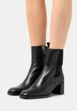 Filippa K FLORENCE SPRING BOOT - Classic Ankle Boots - Black