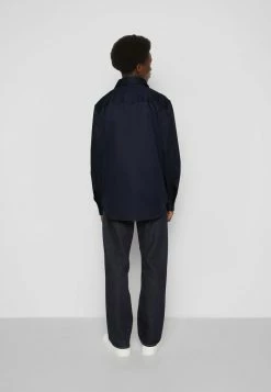 Filippa K OSCAR SHIRT - Shirt - Navy 11 Filippa K OSCAR SHIRT - Shirt - Navy -Filippa K shop ae89ba3192854fc789ddd03e358497c0