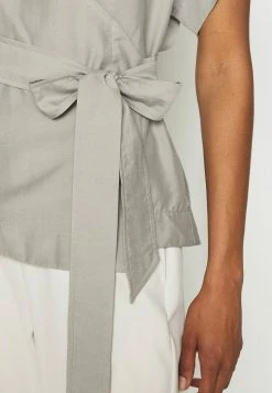 Filippa K DORA - Print T-shirt - Soft Green -Filippa K shop c4d112902999482f92a4c9f02822e904