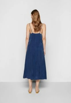 Filippa K MALENA DRESS - Day Dress - Royal Blue 12 Filippa K MALENA DRESS - Day Dress - Royal Blue -Filippa K shop c9686cb02e5d4fe3ad7efded9e95bc41