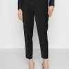 Filippa K EMMA CROPPED COOL TROUSER - Trousers - Dark Navy -Filippa K shop ce3b044147e24e4c93ff467d465c553d