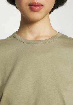Filippa K EDNA - Basic T-shirt - Sage Green -Filippa K shop ce9bc46371df497bb577f9f099424dad