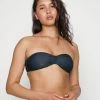 Filippa K PRINTED BANDEAU - Bikini Top - Blue -Filippa K shop d67fc043d18b4bcb9de4f047f778f652