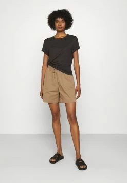 Filippa K HAZEL TEE - Basic T-shirt - Dark Mole -Filippa K shop dd908d376c6b46749cfe64b2d73f52d9