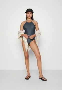 Filippa K shop -Filippa K shop e6085abda0e54fbd9a965faa6b047957