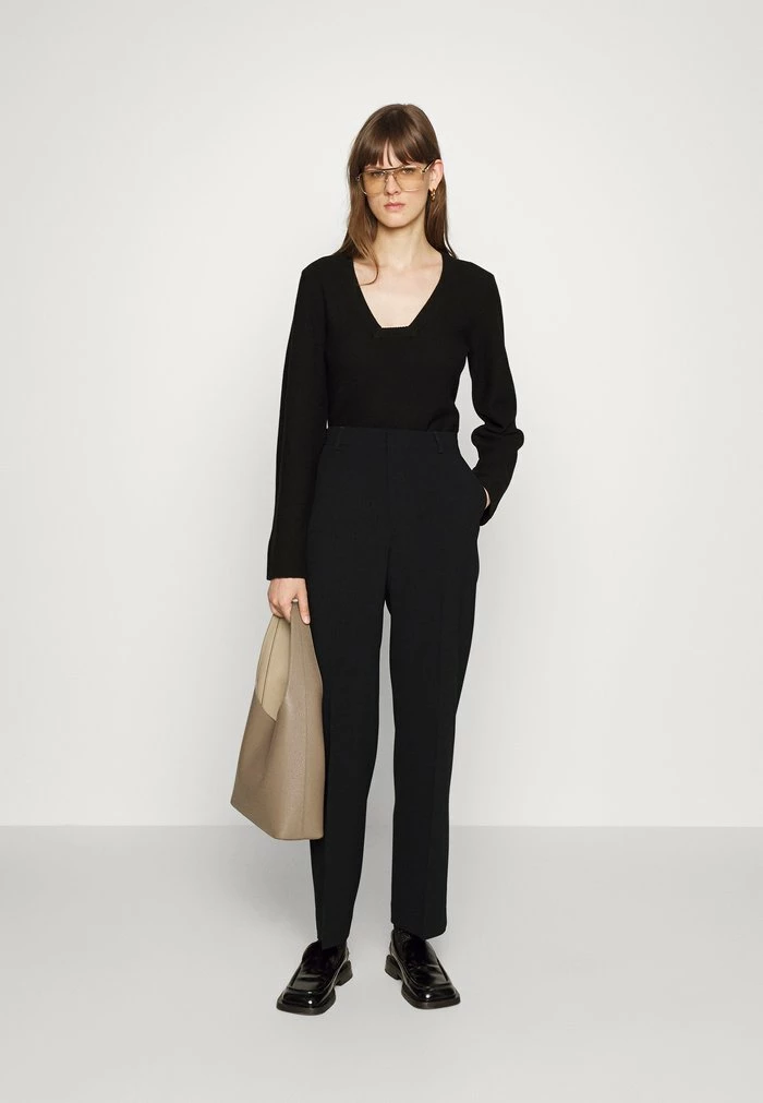 Filippa K HUTTON TROUSER - Trousers - Black 4 Filippa K HUTTON TROUSER - Trousers - Black - Image 2